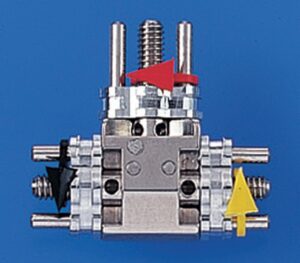 customize orthodontic dental appliance with 3-way Bertoni expansion screw